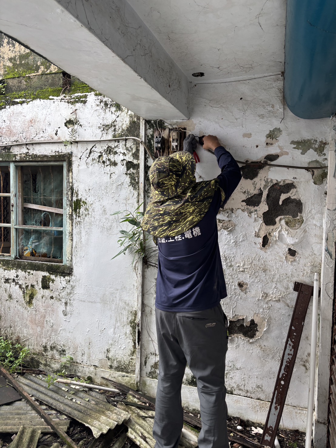 水電拆除作業進行屏東.高雄-加冠開發工程